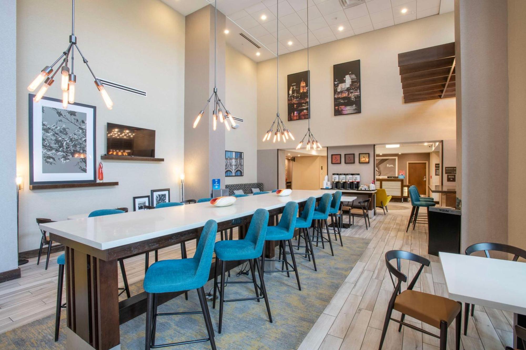Hampton Inn & Suites - Cincinnati/Kenwood, Oh Silverton Экстерьер фото